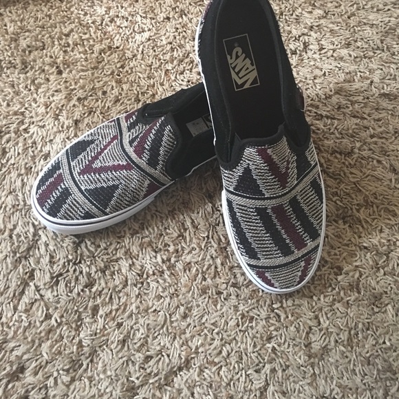 ❌SOLD❌NWT Vans Women’s Size 9.5 Asher - Picture 3 of 3